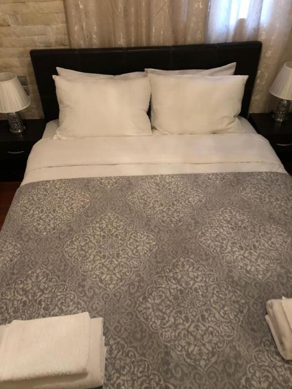 Luxury Apartments Christos Гувия Екстериор снимка