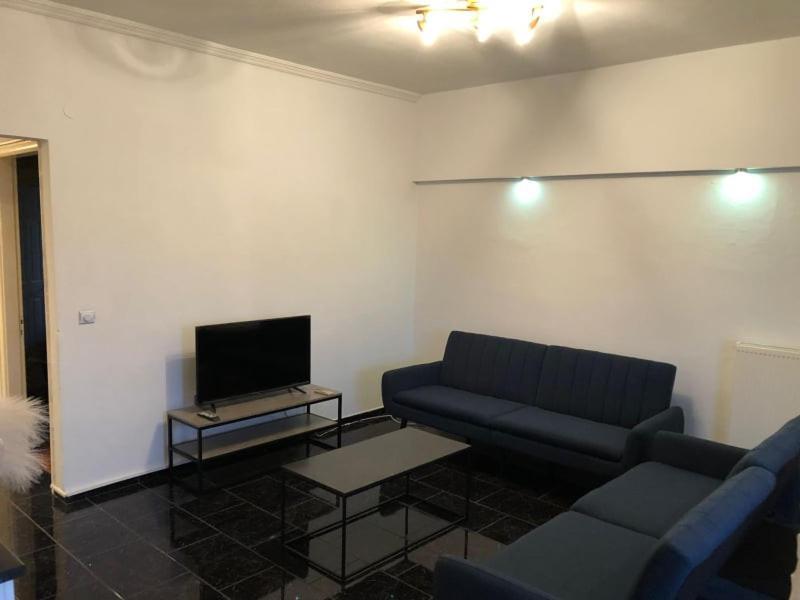 Luxury Apartments Christos Гувия Екстериор снимка