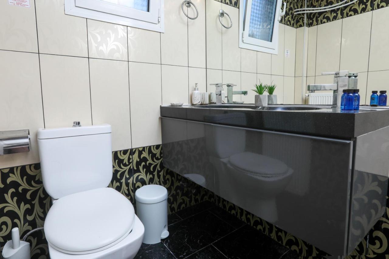 Luxury Apartments Christos Гувия Екстериор снимка
