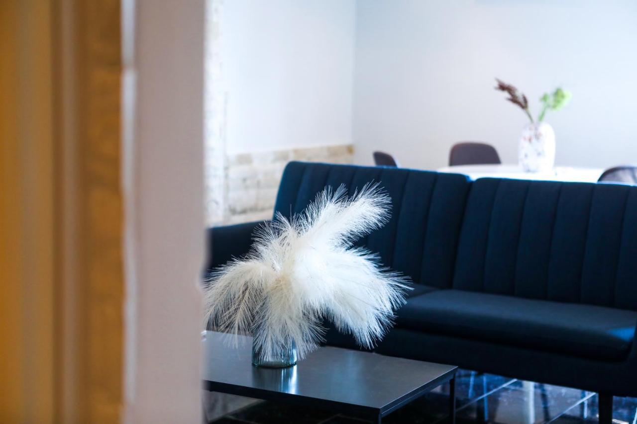 Luxury Apartments Christos Гувия Екстериор снимка